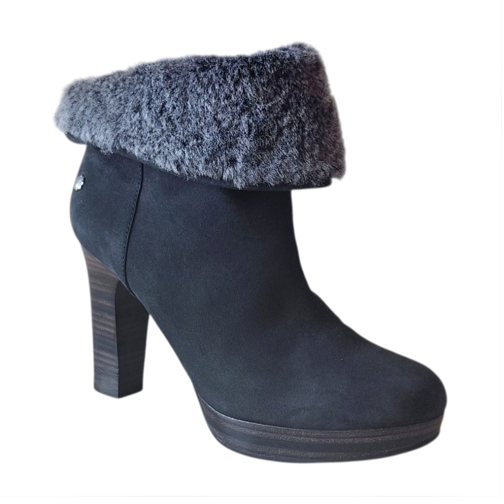 UGG Black Nubuk Suede Heeled Ankle Boots 6